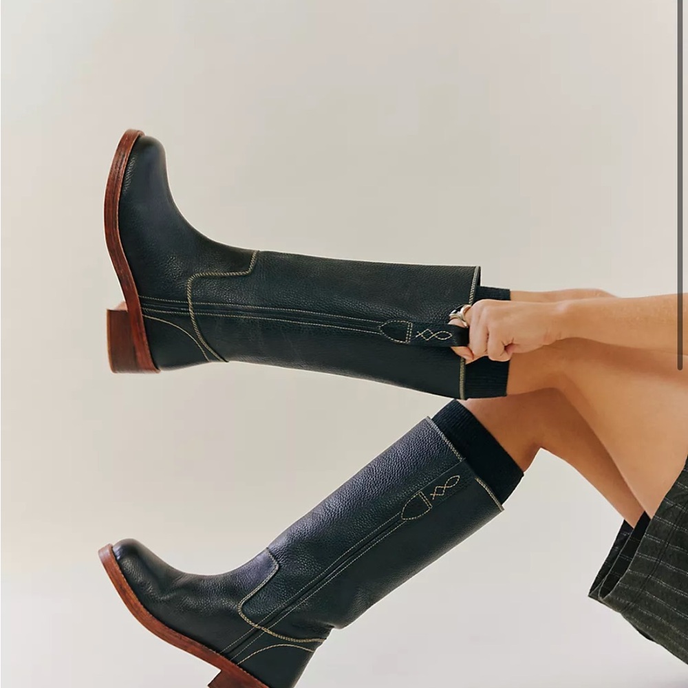 Free People Blaze Pull-On Boots NWT